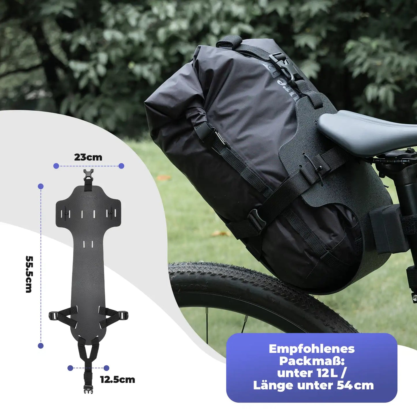 der bikepacking heck gepäckträger wird mit fahrradtasche montiert