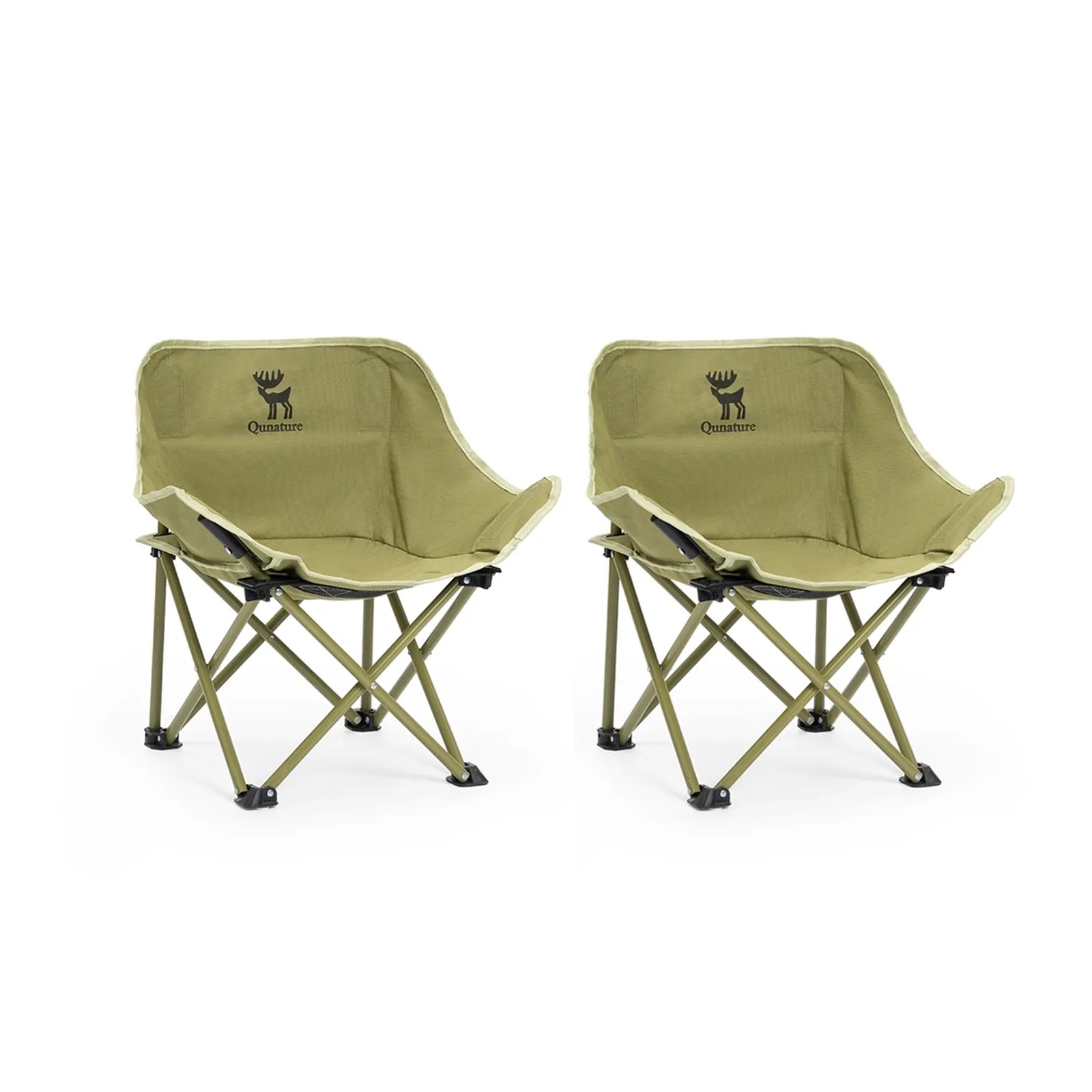 zwei beige kindercampingstühle mit faltbarem metallgestell