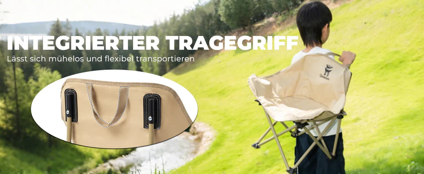 kind trägt zusammengefalteten campingstuhl mit handgriff