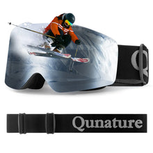 schwarze skibrille mit skifahrer im motiv