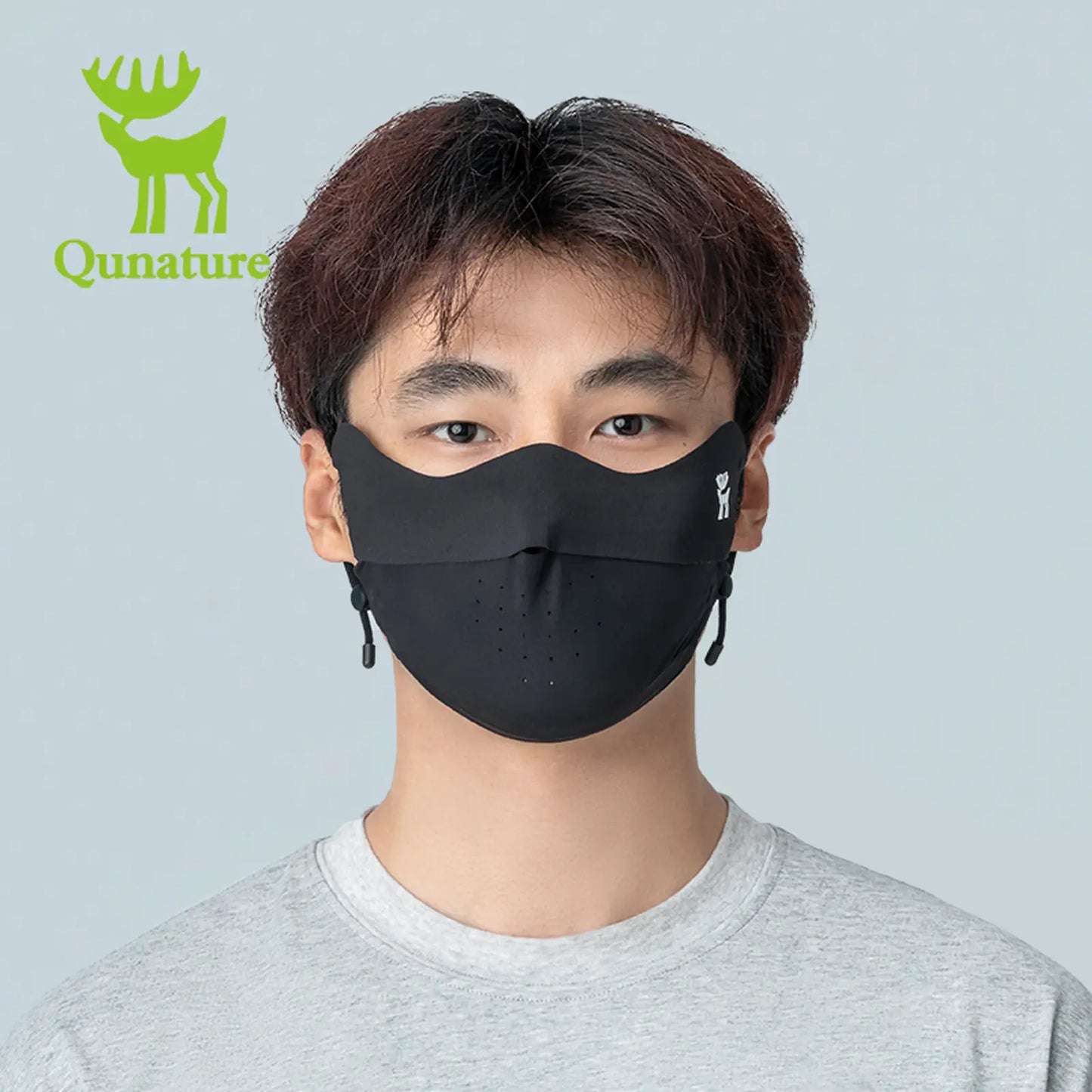 schwarze sonnenschutz maske mit loechern
