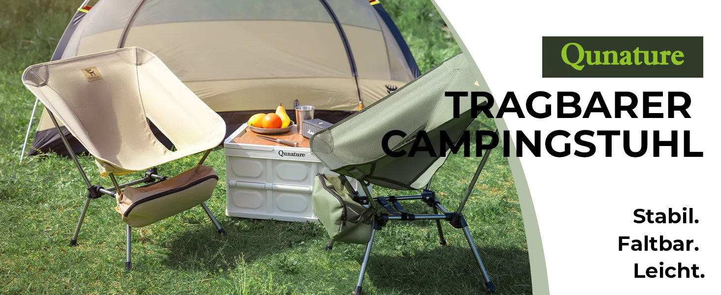 faltbarer campingstuhl vor einem zelt mit kühlbox und obst