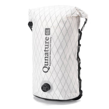 qunature-weiss-6l-bikepacking-kompressionstasche-vorderseite